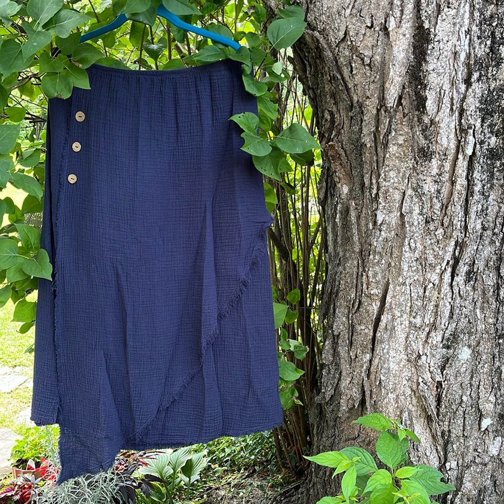 Mododoc Los Angeles Navy Skirt